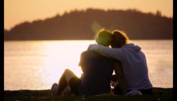 Cultivați dragostea: abordări atente pentru a vă cultiva relația